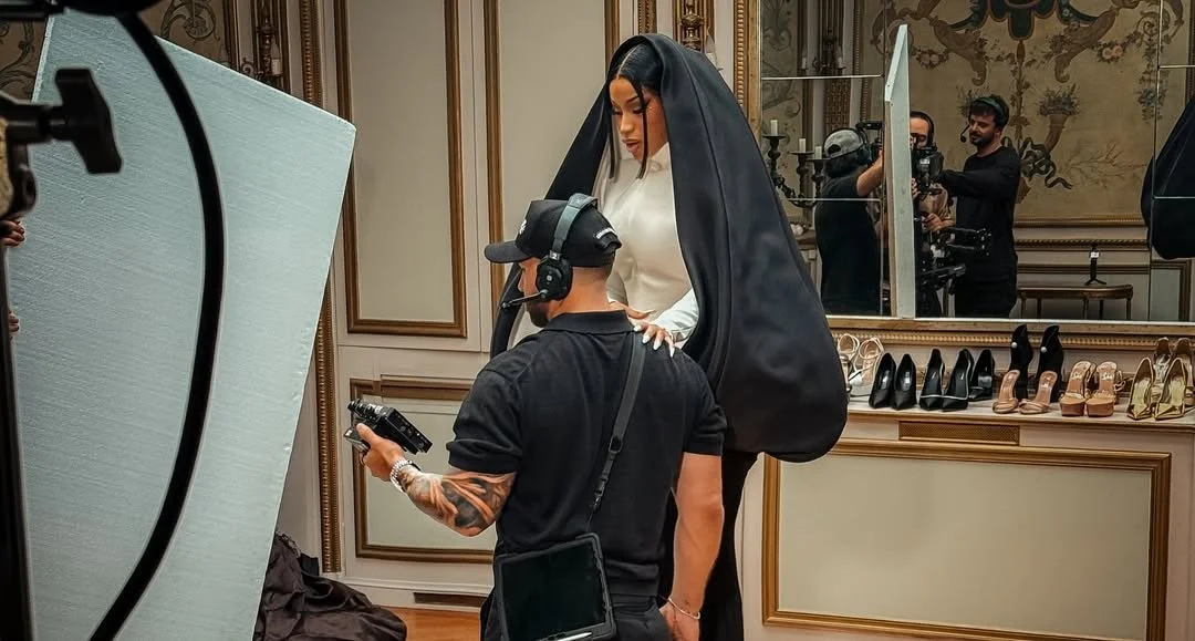 NEW VIDEO ALERT⁠
⁠
@iamcardib &ldquo;IMAGINARY PLAYERZ&rdquo;⁠
⁠
Director: @iamcardib &amp; @limitlesss_john⁠
&bull;⁠
GREECE / PARIS / NEW YORK ⁠
GEAR: @bairn x @v35project⁠
&bull;⁠
Label: @atlanticrecords⁠
EVP Marketing: #StHuby⁠
VP, Creative: @kxre