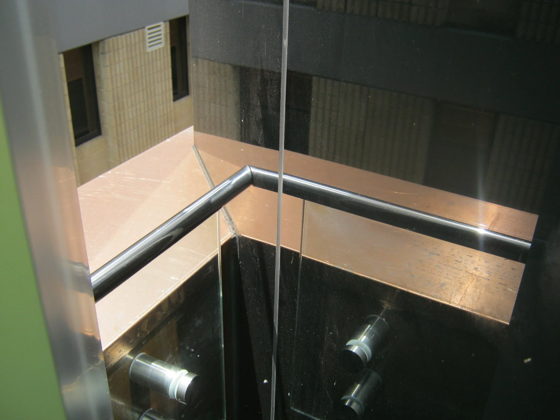 10KingsParkRd_Balustrade_002.JPG