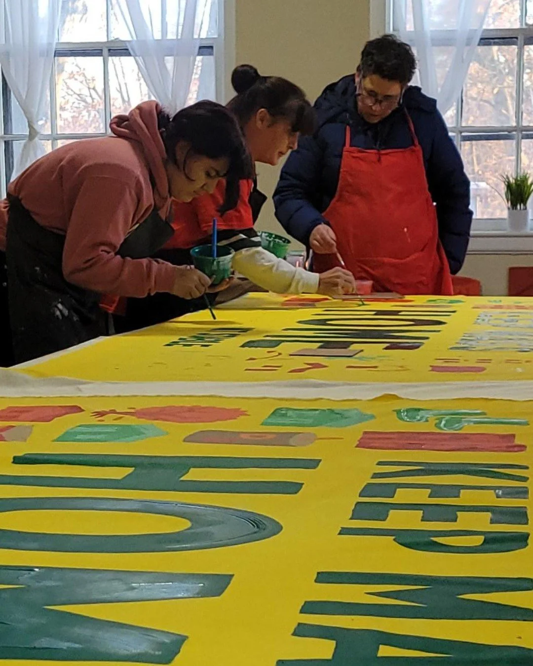 Art + action = power! 🎨 

Over the weekend we joined the campaign for rent control in MA to build signs and banners and we had a great being creative in community! From tiny hands to seasoned organizers, our community came together in Springfield to