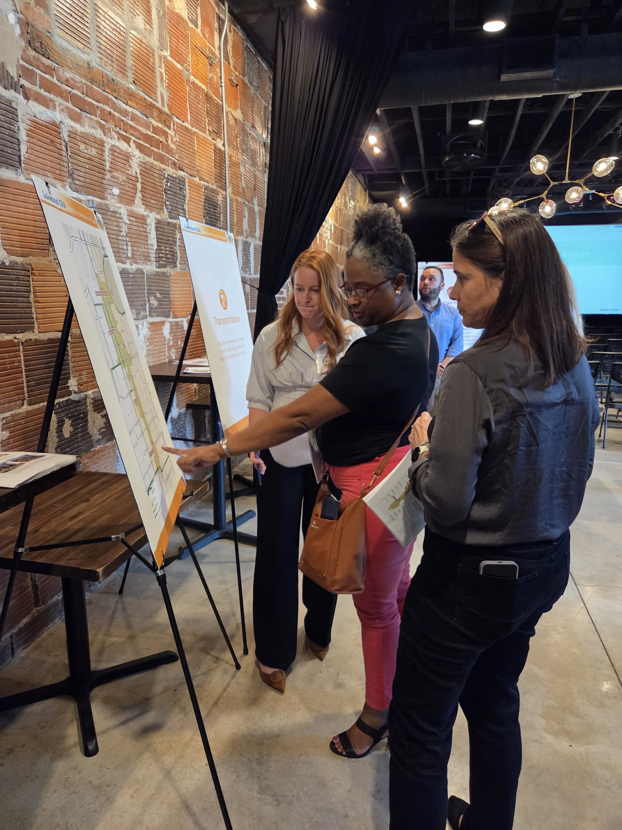 dixieland public meeting attendees