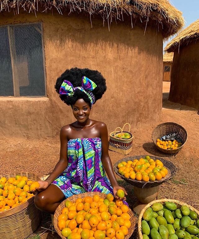 Ghana 🇬🇭 . One of our favorite countries. Thinking about curating a trip to this beautiful country for #Afrochella next year, are you coming? .
.
.
📸: @iamhamamat 
#milesofmelanin #blacktravel #ghana