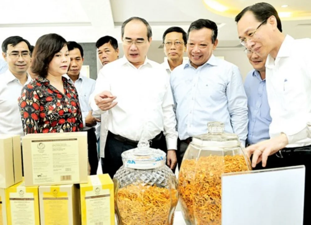 nguyen-thien-nhan_PZMD.jpg