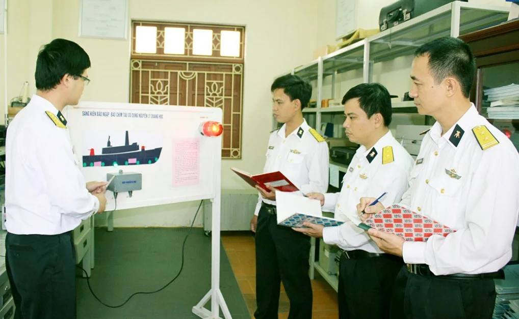 Giải thưởng Nguyễn Phan Vinh-“Thương hiệu” của Tuổi trẻ Hải quân
