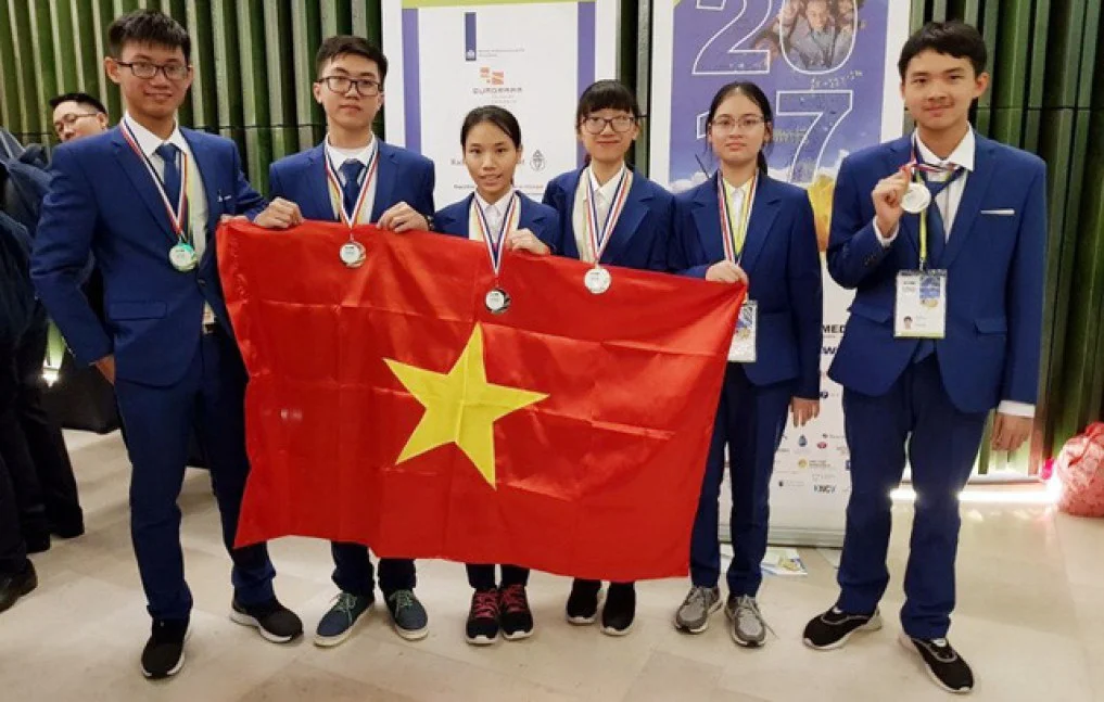 Việt Nam đoạt 6 giải Olympic khoa học trẻ quốc tế 2017 