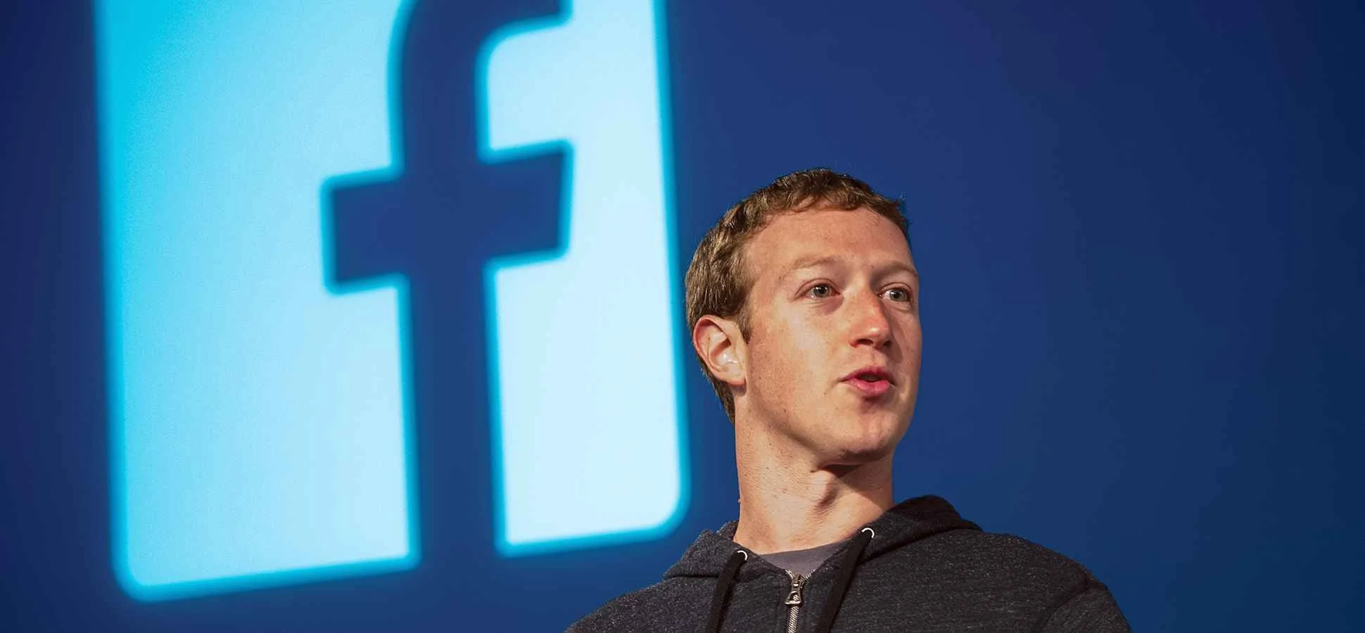 Nước cờ bắt buộc để Facebook tự cứu lấy mình