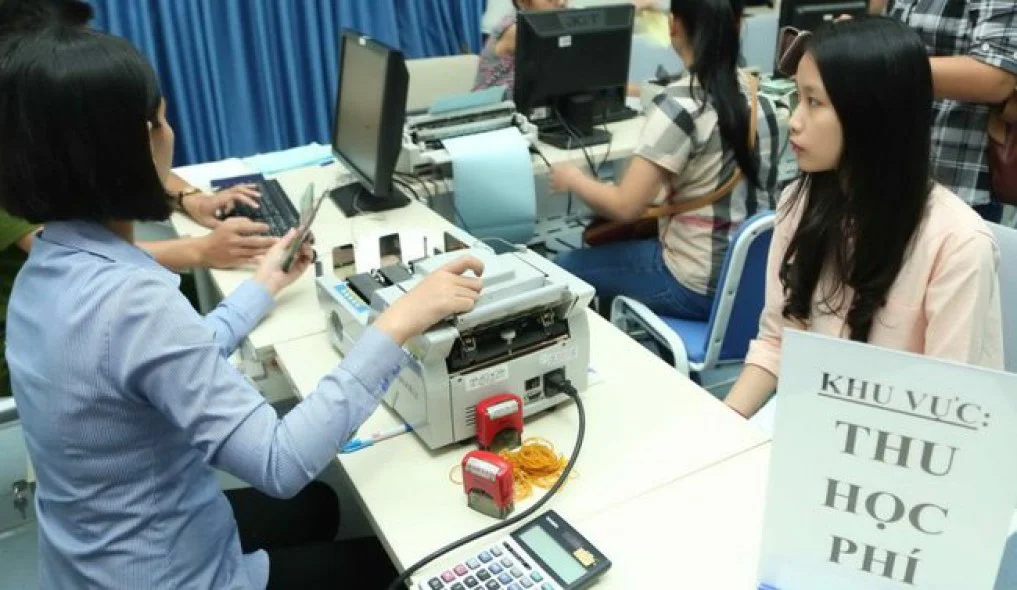 Hà Nội: Thu học phí qua thẻ học đường thay tiền mặt