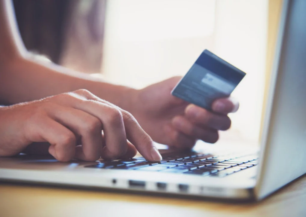 Trả tiền cho Facebook cũng không cứu được quyền riêng tư cho bạn