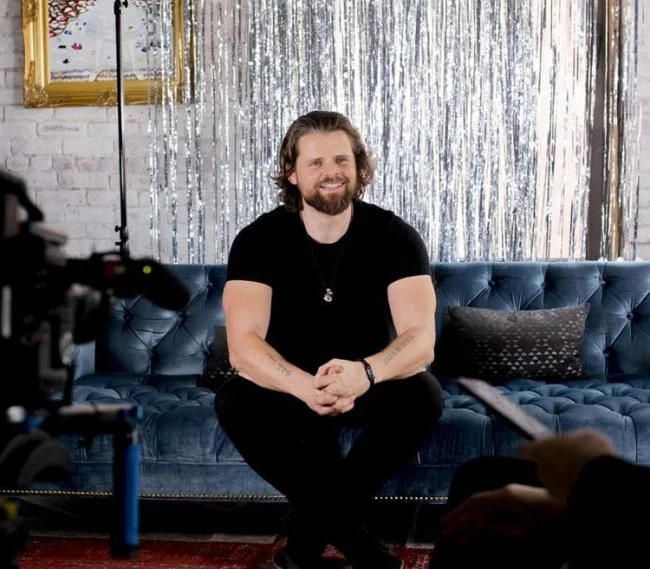 20180409210756-tommarchant-promo.jpg