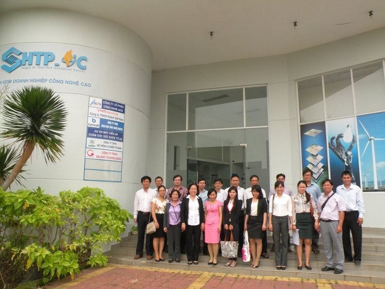 Vườn ươm doanh nghiệp Khu Công nghệ cao (SHTP)