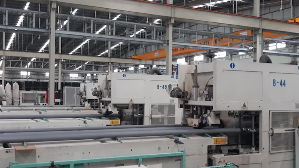 Những khu nhà xưởng "vắng bóng" công nhân nhờ tự động hóa và cải tiến quy trình ở Công ty Nhựa Bình Minh