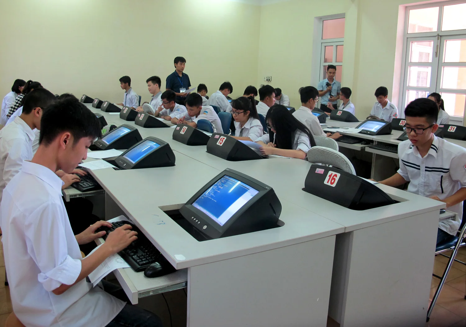 Mã số N3026:  Phát triển nguồn nhân lực CNTT trình độ cao: “Nhúng” sinh viên vào môi trường doanh nghiệp