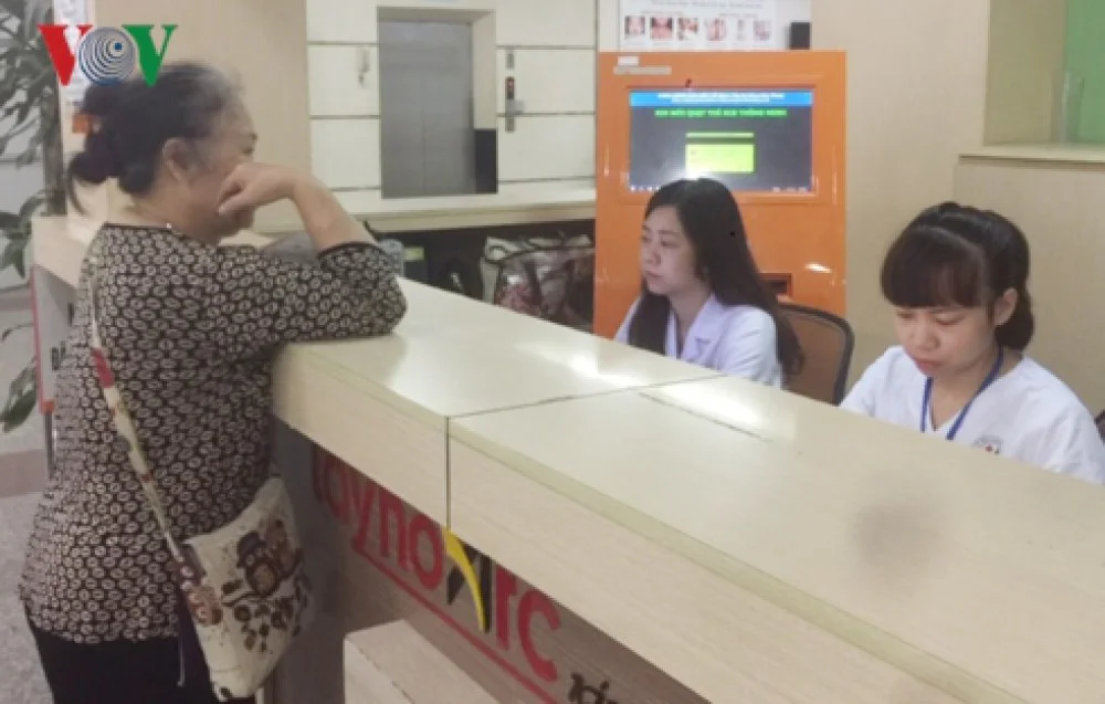 Chỉ mất 5-10 giây để đón tiếp bệnh nhân nhờ hồ sơ bệnh án điện tử