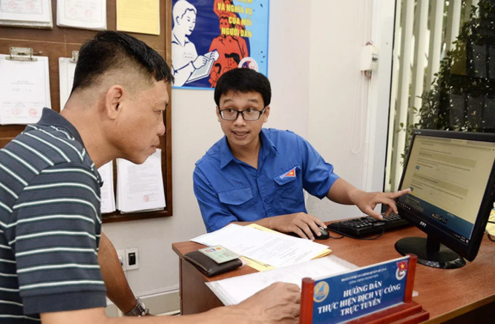 'Lôi kéo' từng người dùng dịch vụ công trực tuyến