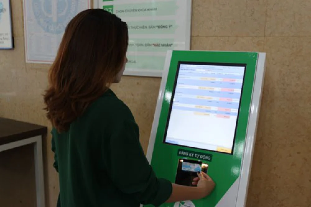 Bệnh viện thông minh, người dân hưởng lợi 