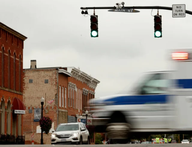 i-1-90284726-these-smart-intersections-warn-drivers-when-a-pedestrian-crosses-the-street.jpg