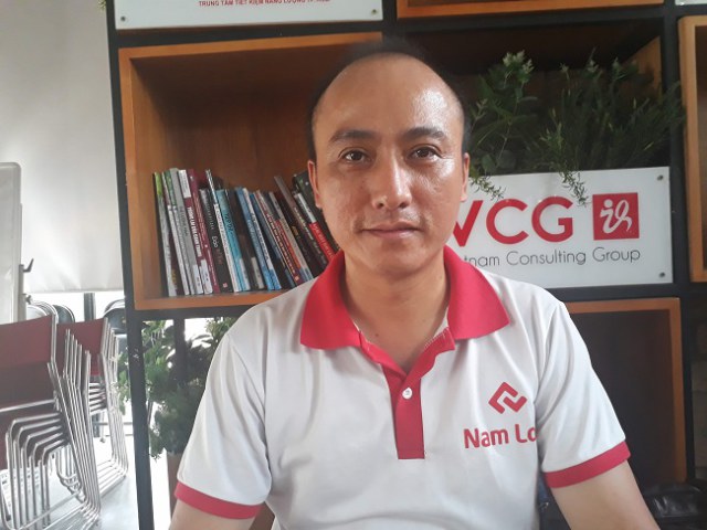 TS Bùi Hữu Phú, đại diện nhóm tác giả phát triển công nghệ IoT trong việc cảnh báo ngập. Ảnh: Hà Thế An.