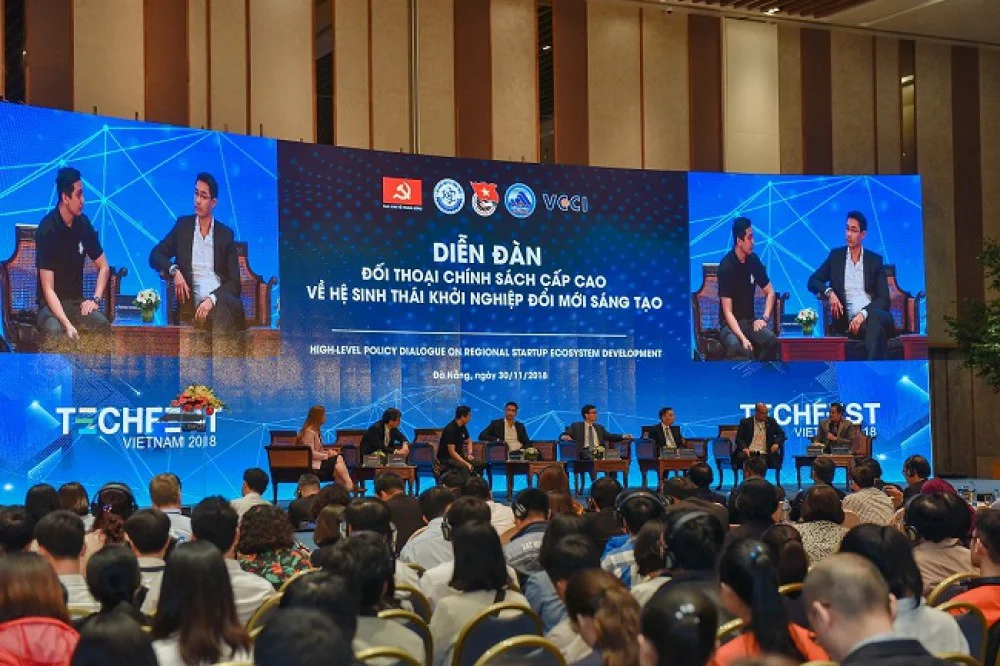 Diễn đàn "Đối thoại chính sách cấp cao về hệ sinh thái khởi nghiệp đổi mới sáng tạo" diễn ra trong khuôn khổ Techfest 2018 tổ chức tại Đà Nẵng.