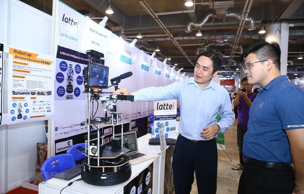  Đổi mới sáng tạo và khởi nghiệp trong trường đại học: Chưa bài bản, thực chất 