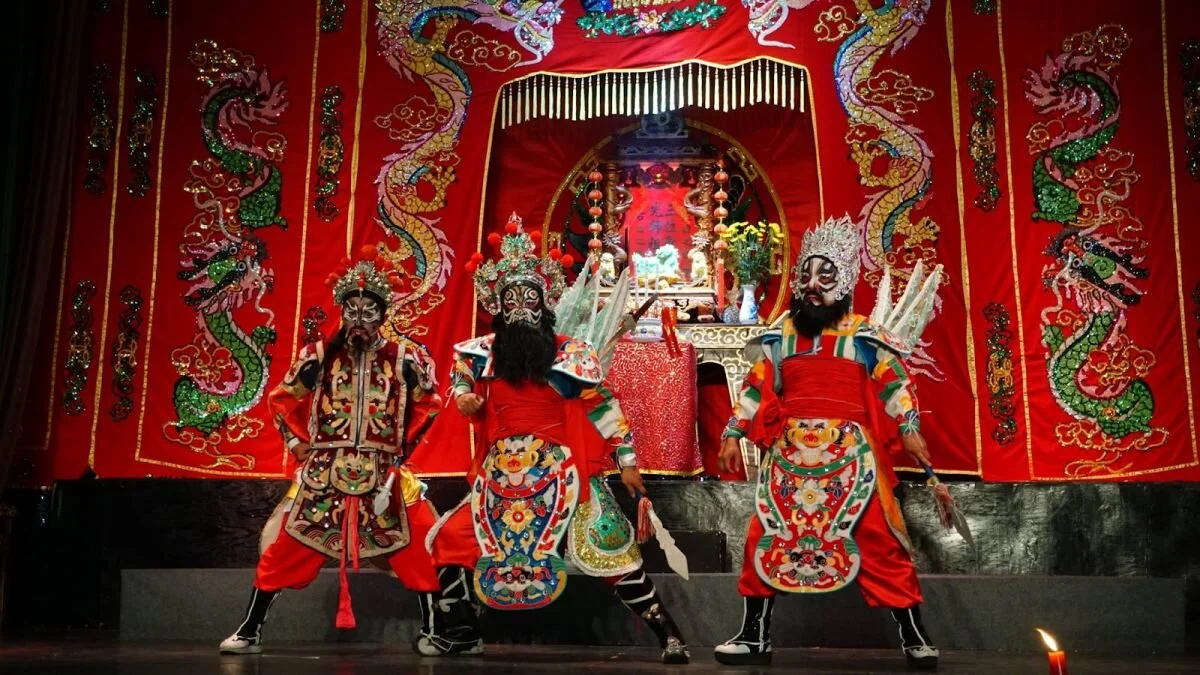 Mã số N1038: The Art of Hát bội: Đưa công nghệ vào hát bội 