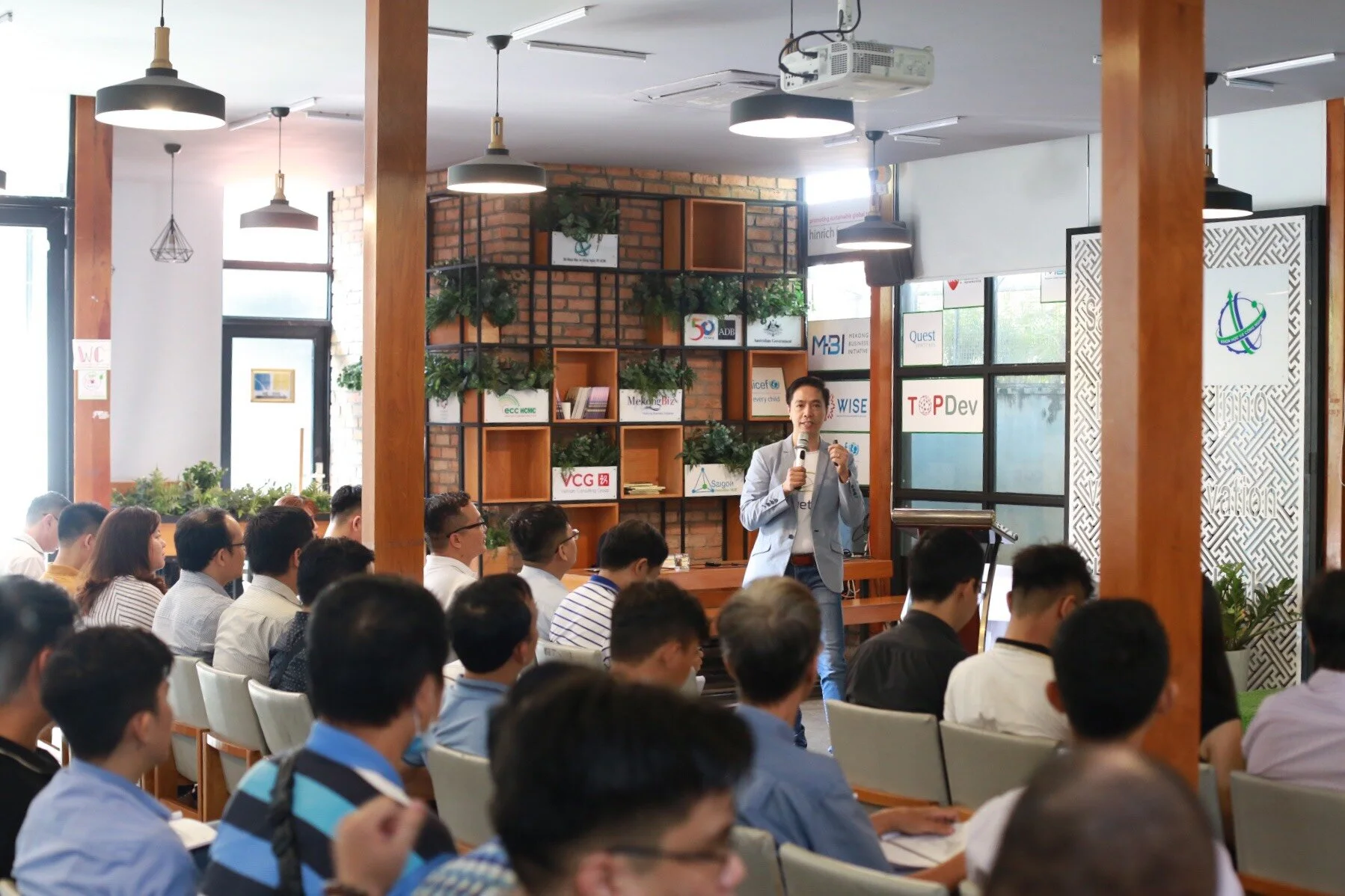 Trí tuệ nhân tạo chỉ là trào lưu sớm nở, tối tàn?