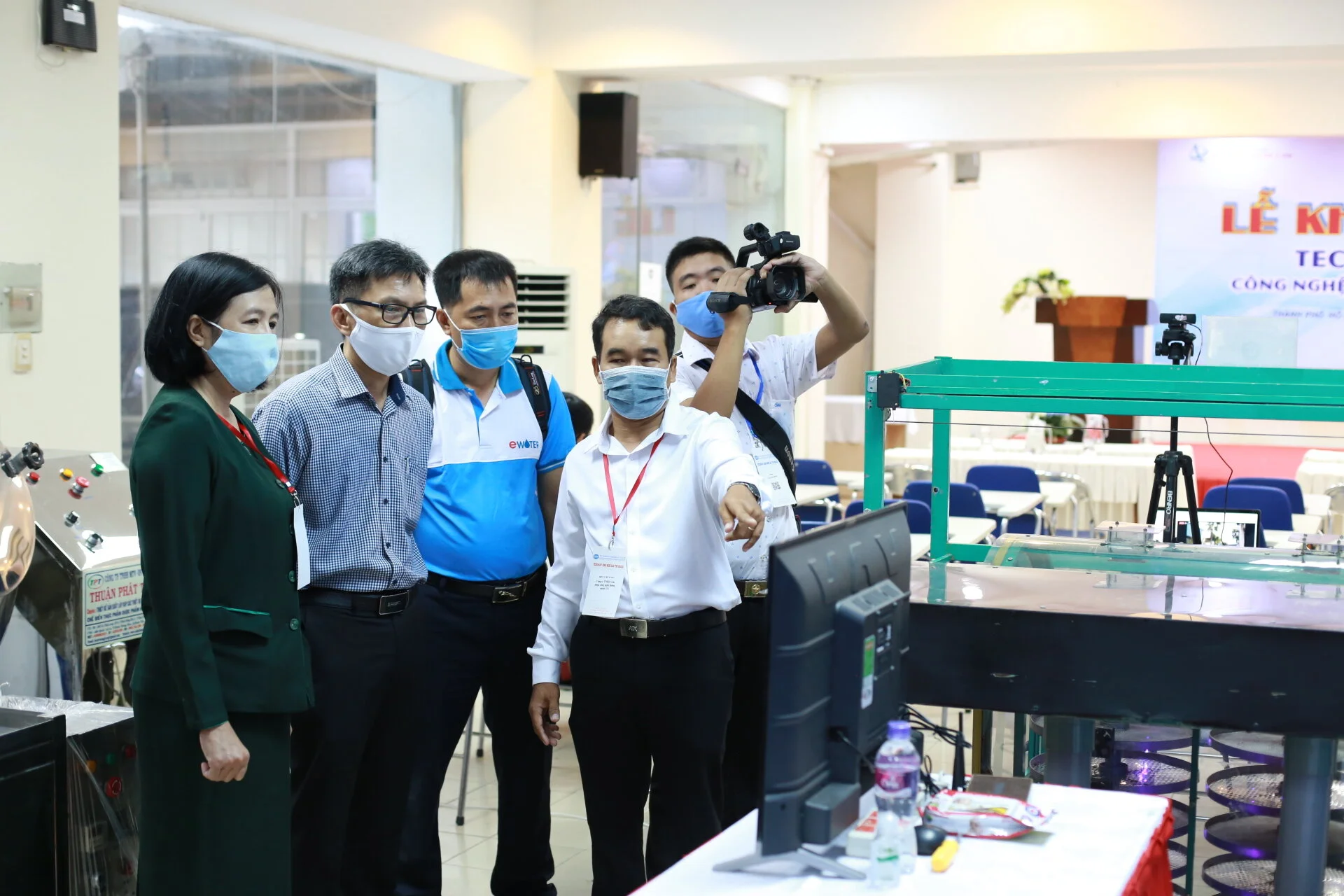 Phiên chợ đặc biệt chỉ bày bán máy móc, công nghệ sau thu hoạch 