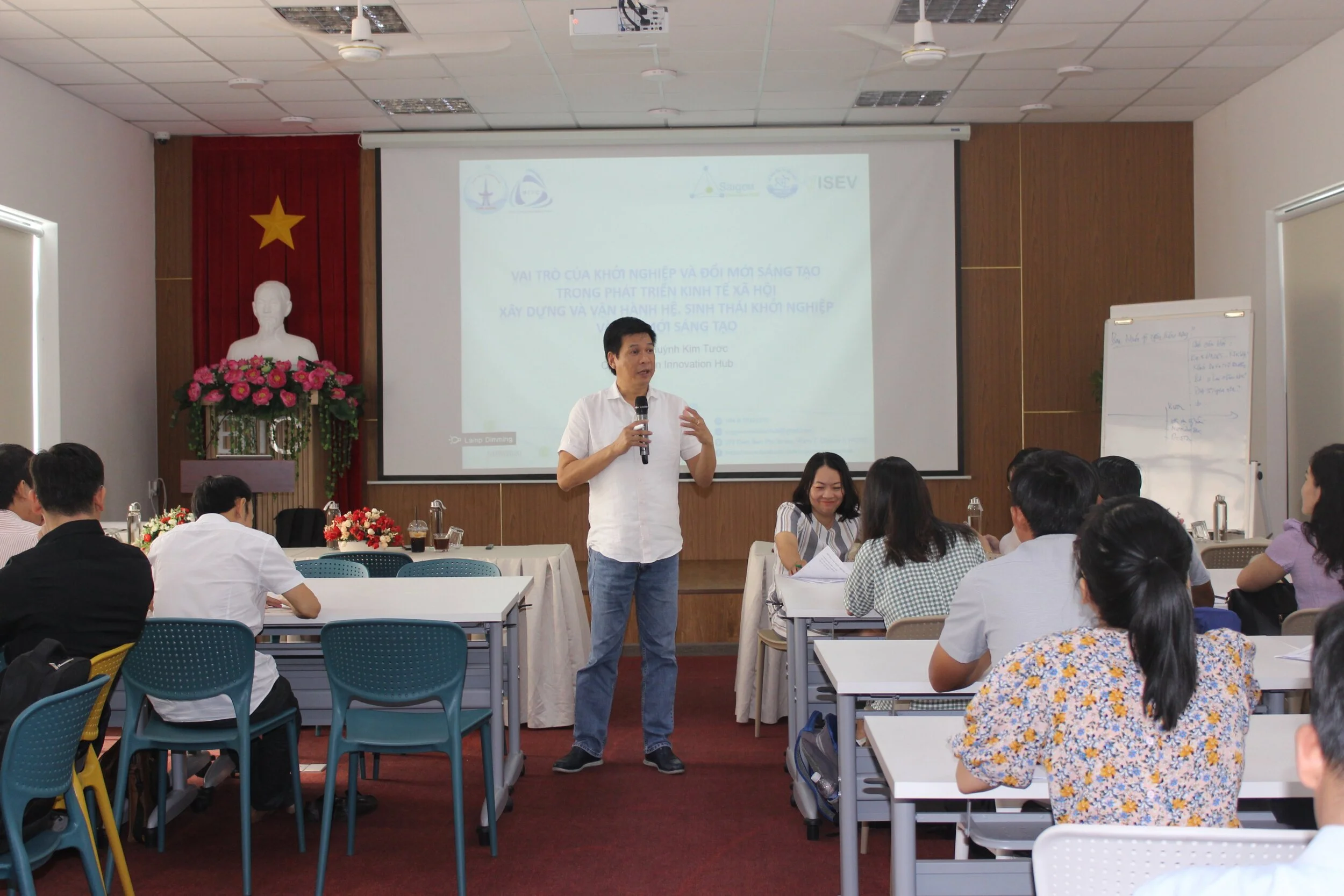 Chuyên gia SIHUB 'truyền lửa' khởi nghiệp sáng tạo ở Bình Dương 