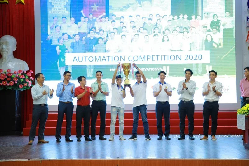 Sinh viên ngành kỹ thuật sôi nổi hưởng ứng cuộc thi tự động hóa lần thứ 2 tại Việt Nam