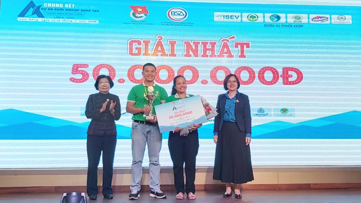 Cuộc thi “Dự án khởi nghiệp sáng tạo thanh niên nông thôn năm 2020”: Mật hoa dừa Sokfarm đạt giải Nhất 