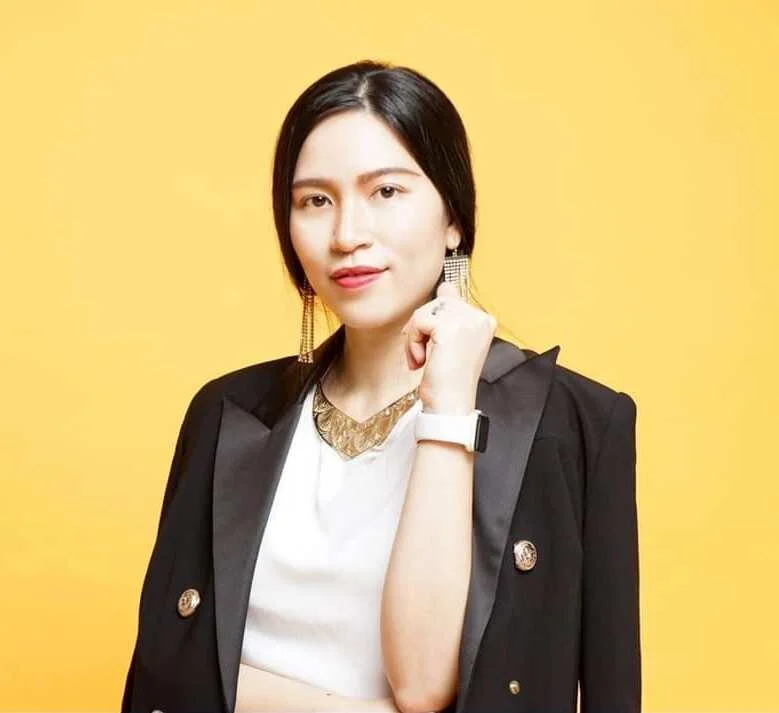 Mã số N3008: “Người xây cầu” YellowBlocks Đoàn Kiều My