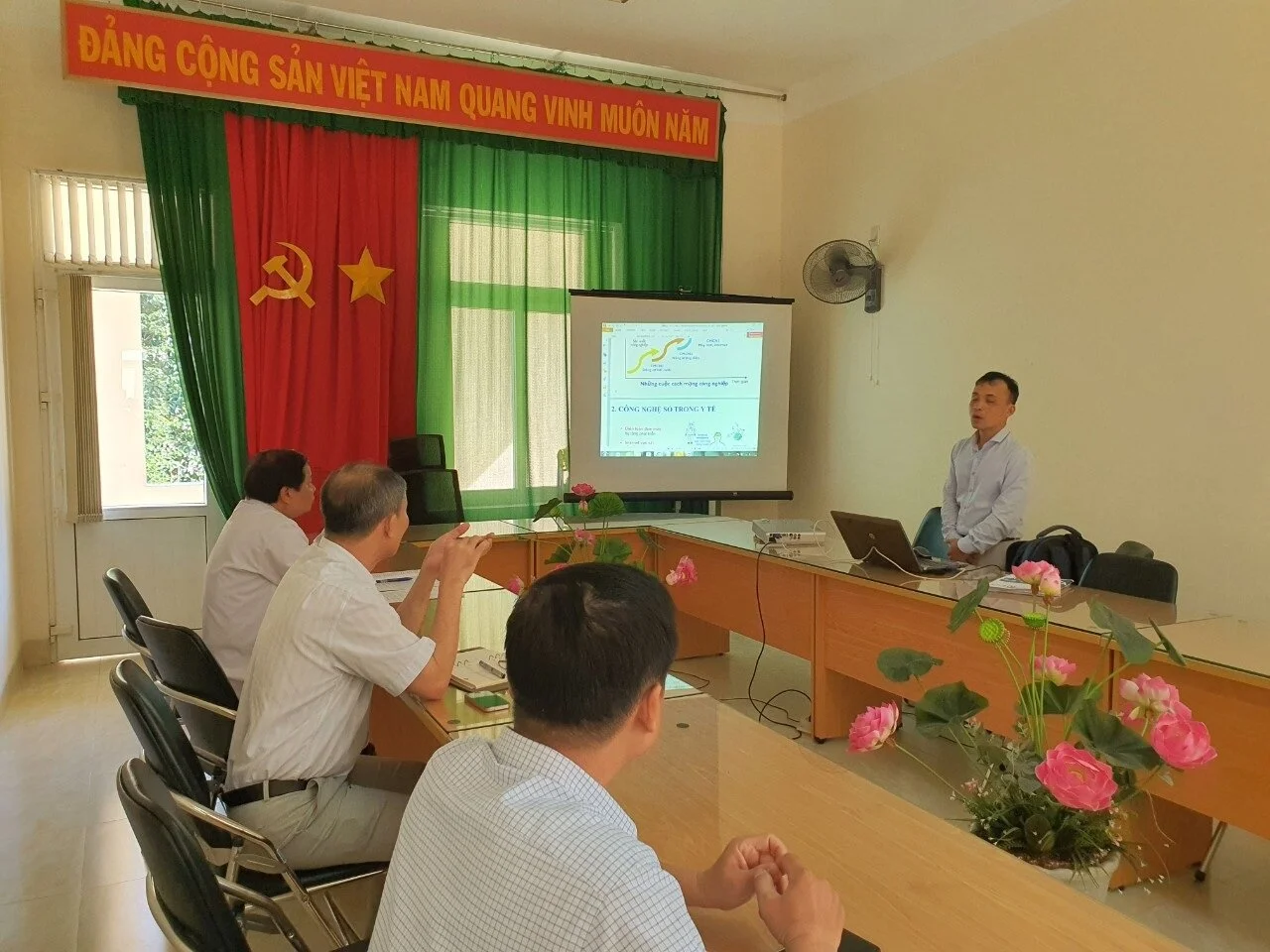 N2005_AI-trong-y-khoa-04.jpg