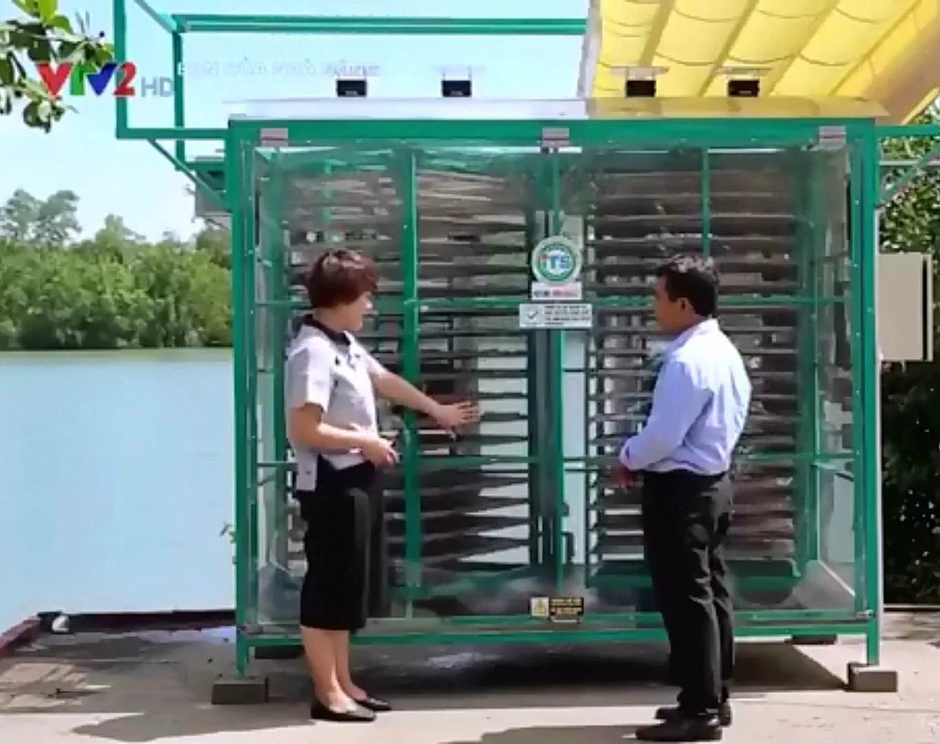 Mã số N3048: Thiết bị sấy động đa năng trục đứng ứng dụng năng lượng mặt trời