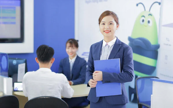 Ứng dụng ngân hàng số tại Việt Nam: lấy khách hàng làm cốt lõi