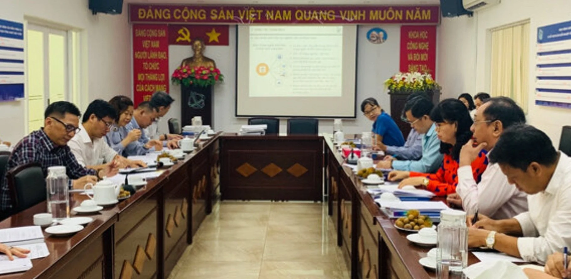 Mã số N3015: Xây Dựng Văn Hoá Đổi Mới Sáng Tạo Trong Khu Vực Công - Thời Sự 11g00 18/5/2022