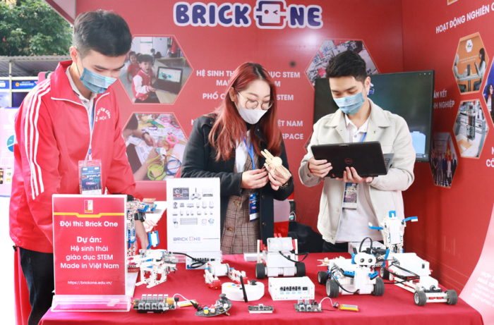 Mã số N3026: Kết nối các trường Đại học: Mắt xích quan trọng trong hệ sinh thái đổi mới sáng tạo mở