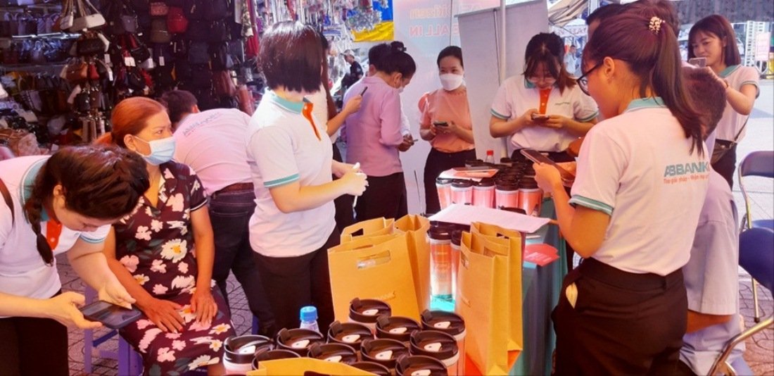 Mã số N2123: Chương trình kết nối “Ngân hàng - Thương nhân tại các chợ truyền thống trên địa bàn quận Tân Bình năm 2022”