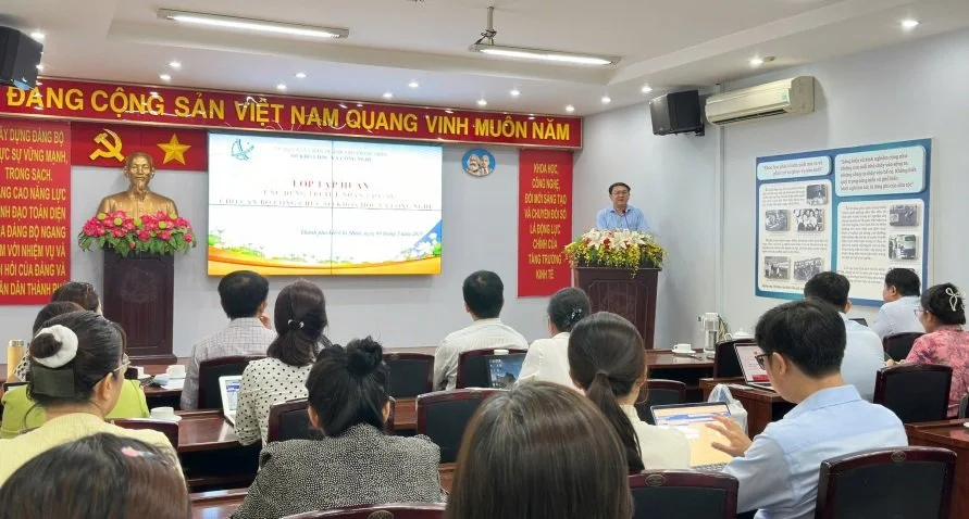 Sở Khoa học và Công nghệ TP.HCM: nâng cao năng lực cho cán bộ công chức bằng công cụ AI mới