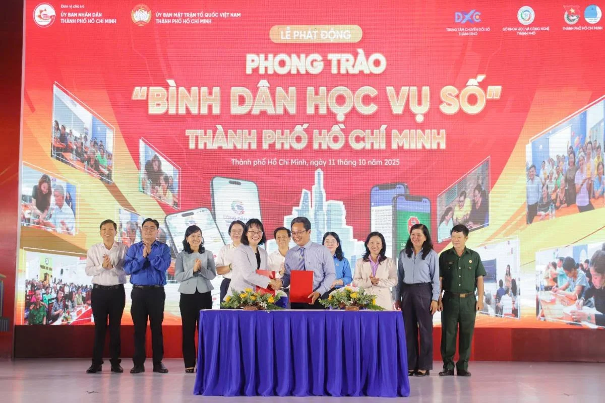 TP.HCM phát động phong trào “Bình dân học vụ số”: Mỗi công dân là một hạt nhân chuyển đổi số