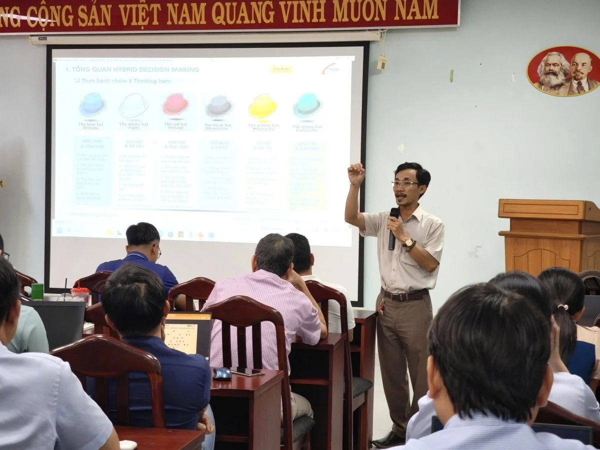 Sở Khoa học và Công nghệ TP.HCM tổ chức lớp tập huấn ứng dụng AI hỗ trợ ra quyết định hiệu quả cho cấp quản lý