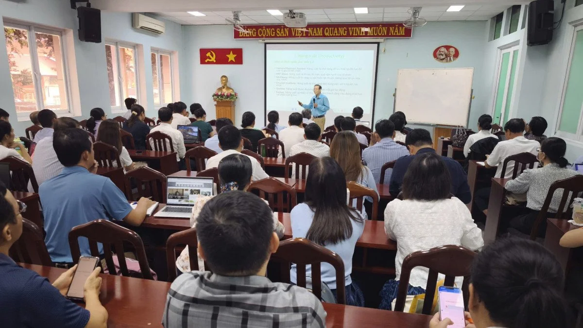 Sở Khoa học và Công nghệ TP.HCM tổ chức lớp tập huấn kỹ năng số và AI cho doanh nghiệp