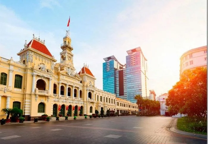 Kinh tế TP.HCM năm 2025 tăng trưởng tích cực, tạo nền tảng cho giai đoạn mới