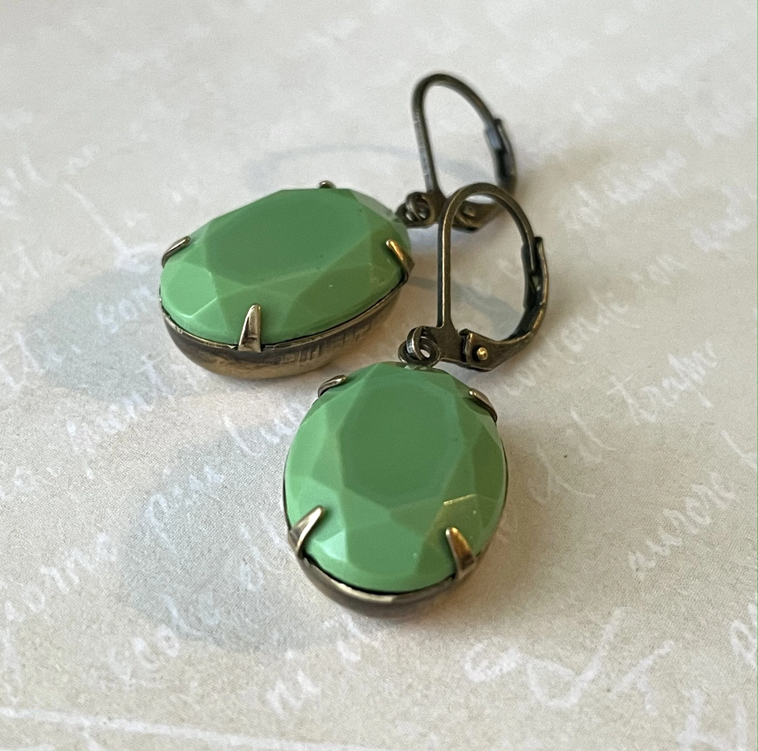 Grass Green Vintage Glass Rhinestone Earrings (E13) 