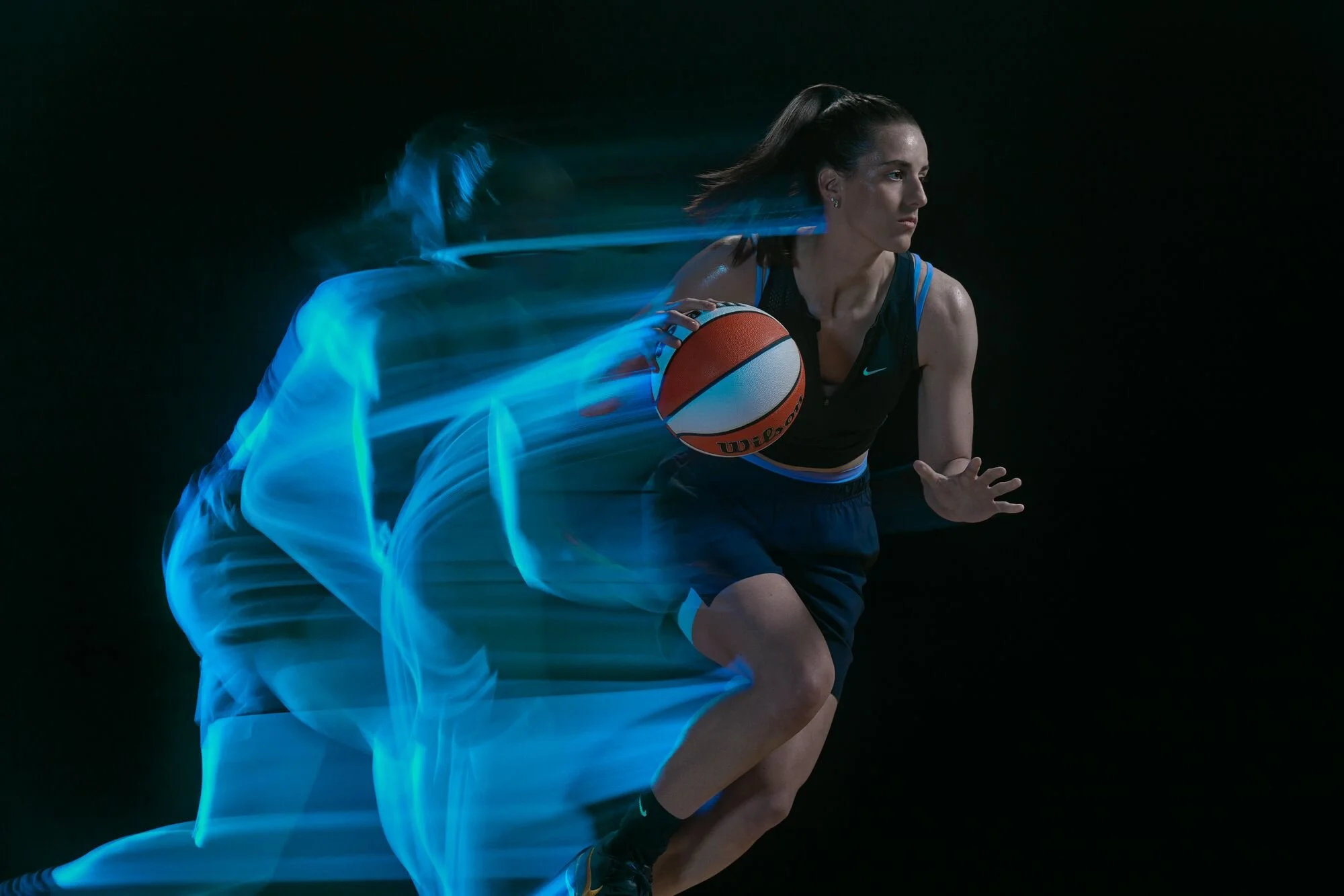 Large_JPG-Stanley_CaitlinClark_03_Action-Set_03333 1-3.jpg