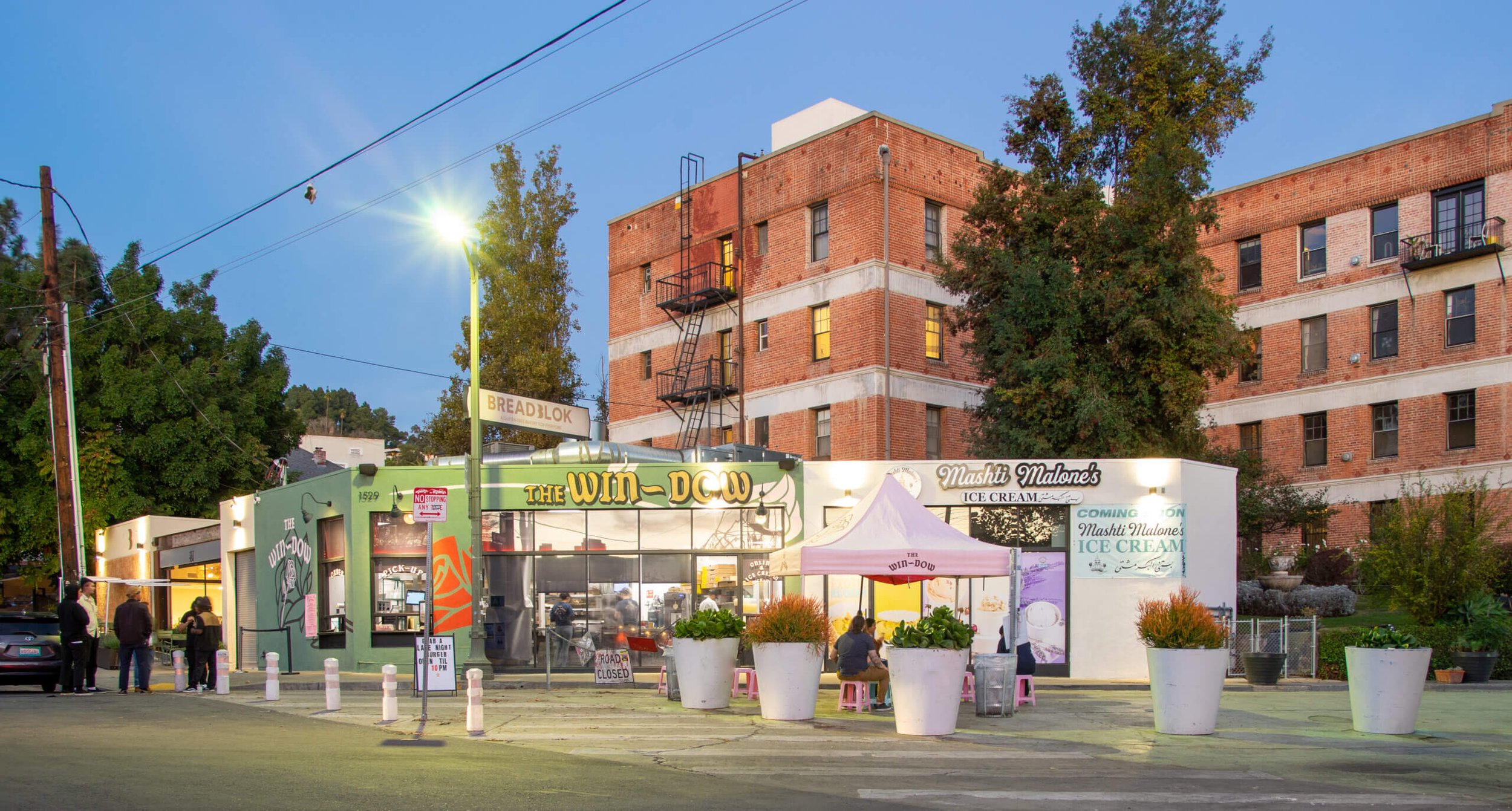 1529 Griffith Park Blvd