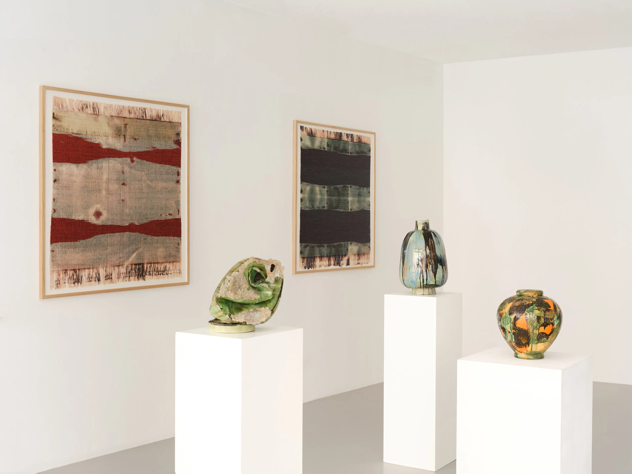 ed.TasteContemporary_OutoftheBlue_110326b_0980_v2.jpg