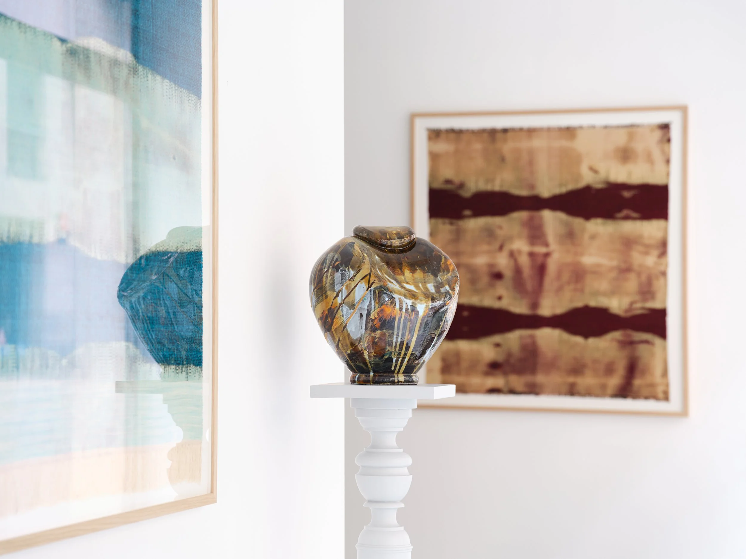 ed.TasteContemporary_OutoftheBlue_110326b_1017_v2.jpg