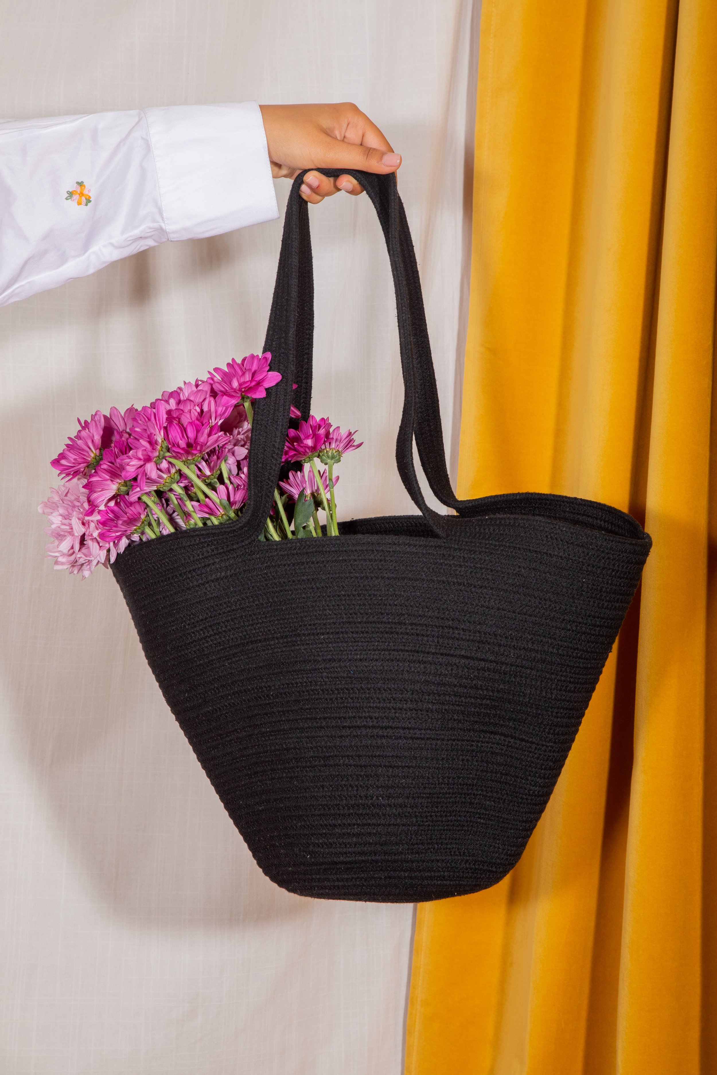 URBAN ISLAND CORDED BAG BLACK