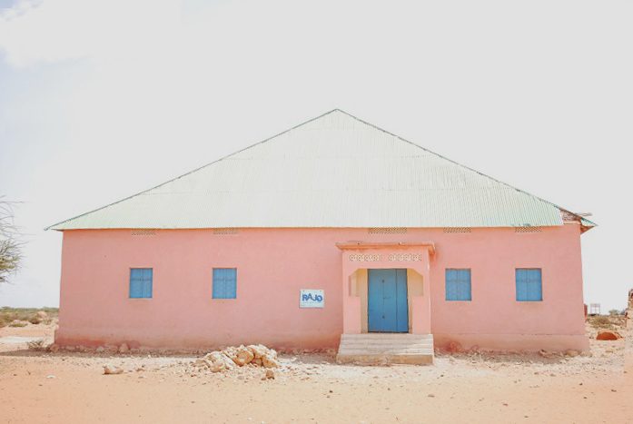   La halle communautaire sert aux mariages, aux évènements politiques, culturels et sportifs, aux spectacles, aux remises de diplômes, etc  