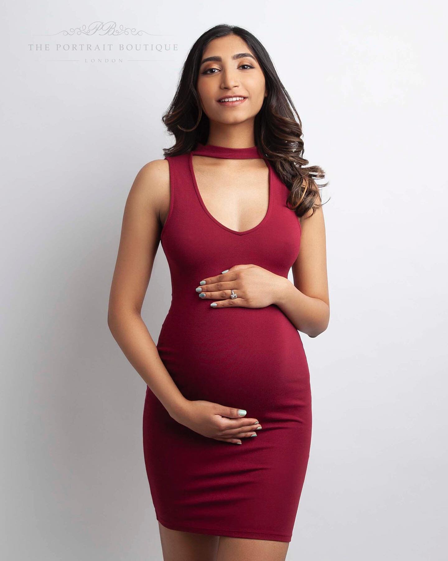 Keep growing ❤️ stunning maternity photo-shoot for @rakshapaleyanda