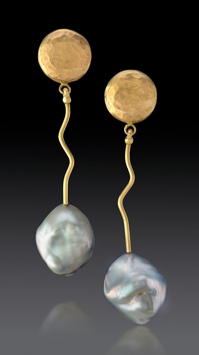 pearl earrings1.jpg