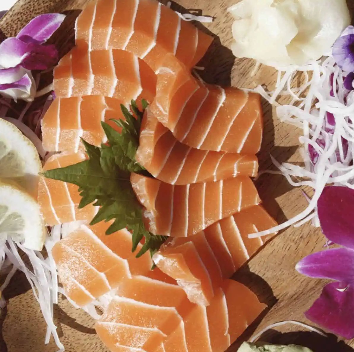 salmon sashimi.jpg